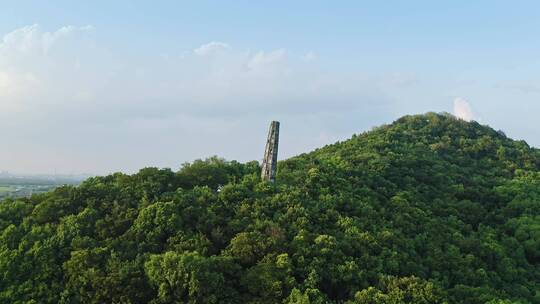 航拍山顶高塔著名旅游景点天马山风景区