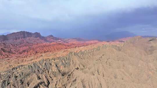 新疆独库公路唐古拉风暴天山神秘大峡谷