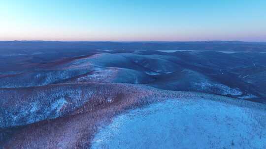 内蒙古大兴安岭林区冬天林海雪原夕阳美景