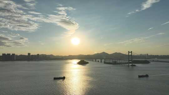 东莞虎门大桥日落夕阳航拍珠江黄昏河流风景