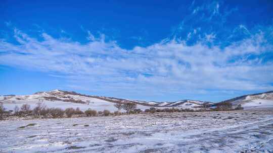 冬季内蒙古乌兰布统蓝天白云雪景