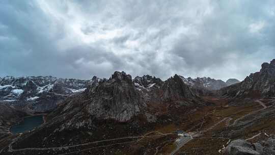 莲宝叶则山峰乌云延时