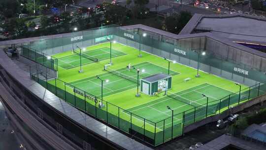 航拍五龙湖公园上海凯悦酒店网球场夜景视频素材模板下载