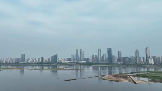 南昌市红谷滩区航拍赣江两岸城市建筑风光视频素材模板下载