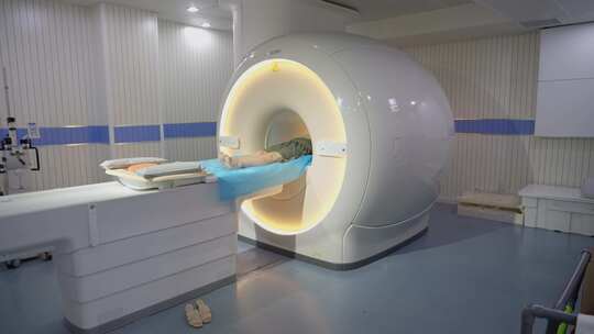 医院病人患者做CT检查视频素材模板下载