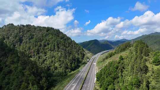 云南贵州高速公路