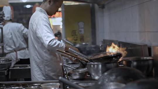 高清厨师做饭做菜视频素材模板下载