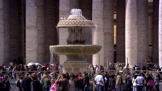 圣彼得广场的喷泉