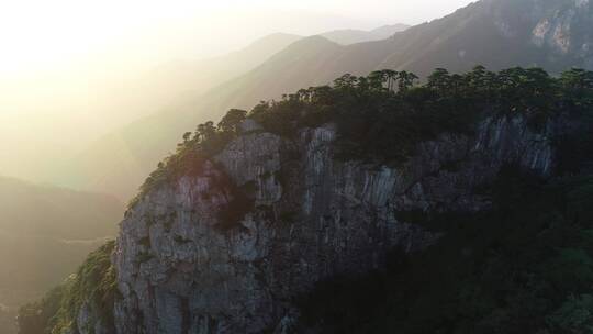 日出 云海 山顶日出 群山环绕 悬崖