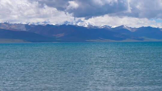 西藏、纳木措、圣湖、蓝天白云2