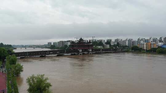 2024年6月下旬黄山市暴雨后洪水来袭