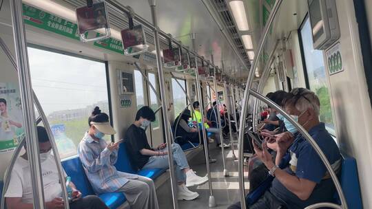 上海复工复产地铁开始运营