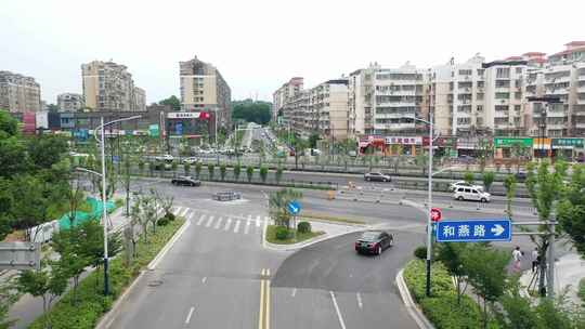 和燕路路口交通及周边街景俯瞰