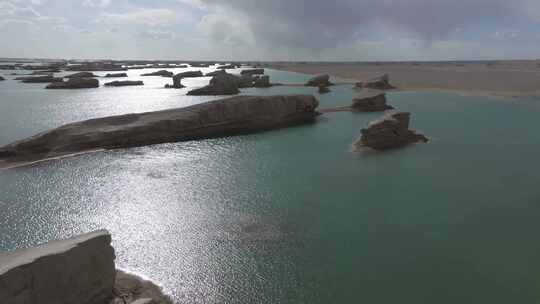 青海海西大柴旦水上雅丹航拍4k视频