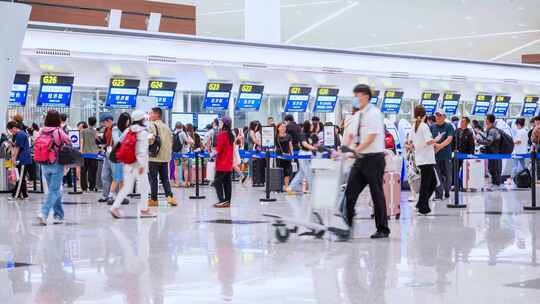 四川成都天府机场候机室与值机人群旅客延时视频素材模板下载