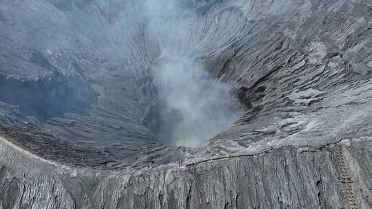 印尼爪哇岛布罗莫火山口航拍自然风光