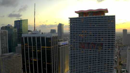 迈阿密市中心商业区日落美容天线视频素材模板下载