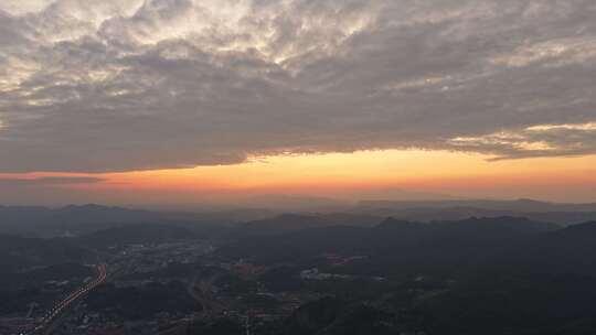 大山夕阳晚霞航拍