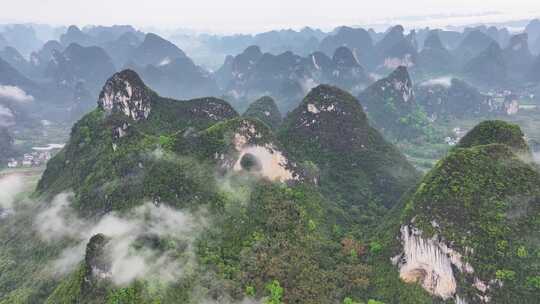 航拍桂林阳朔月亮山景区