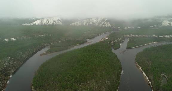 航拍大兴安岭春季激流河白鹿岛雪景