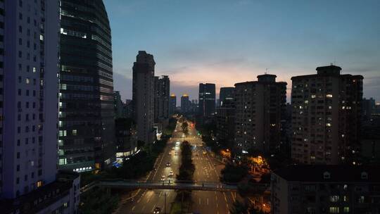 上海虹桥路夜景航拍