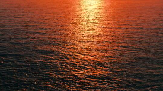 航拍早晨日出海平面