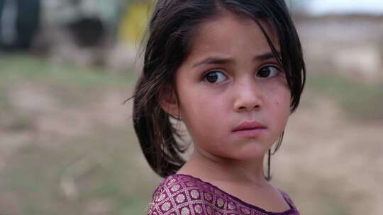 巴基斯坦小女孩地拍