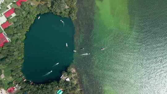 墨西哥巴卡拉玛雅泻湖最深石碑的鸟瞰图