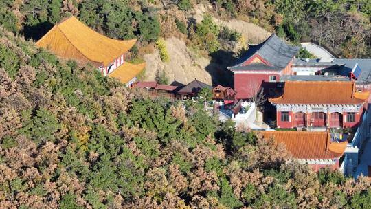 御三航拍秋天的威海里口山广福寺风光