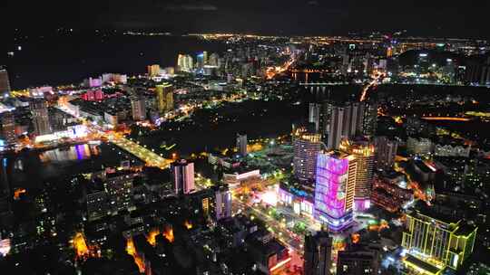 海南省三亚市城市夜景交通车流航拍