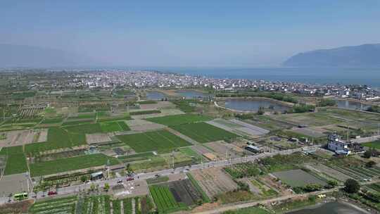 大理洱海边才村民宿建筑风光