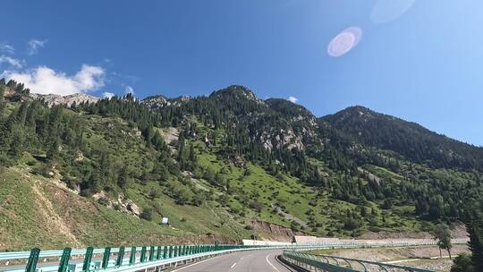 新疆高速行车第一视角拍摄高清视频素材
