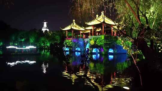 扬州瘦西湖夜游游船五亭桥夜景灯光秀视频素材模板下载