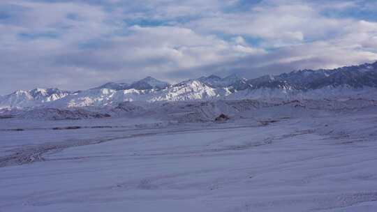 航拍甘肃张掖祁连山雪景合集