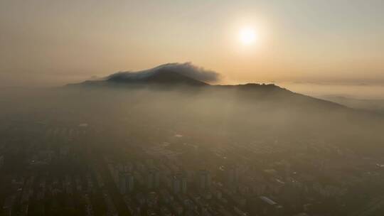 航拍南京紫金山日出云海