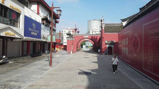 宁波府城隍庙步行街牌坊商业街4K航拍