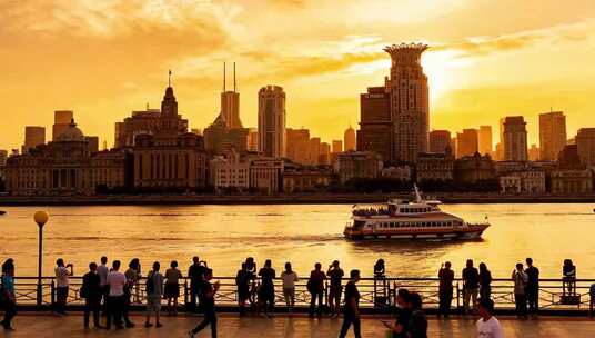 上海外滩黄昏江景人群素材