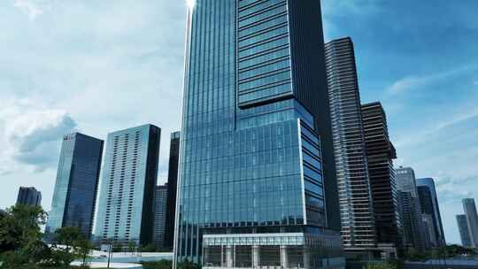 航拍高端商务大厦、高端写字楼