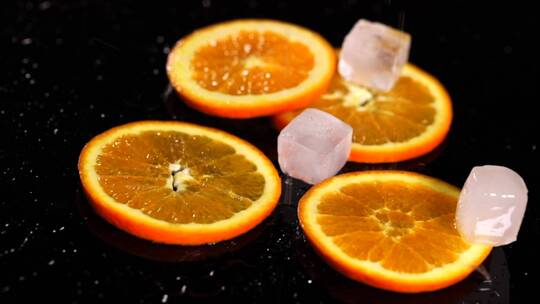 橙子落入水中 橙汁 鲜橙果汁水果冰镇果汁视频素材模板下载