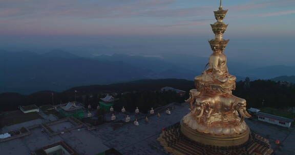 航拍四川峨眉山金顶美丽风景