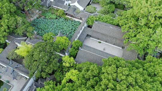 航拍复古建筑风格醉白池视频素材模板下载