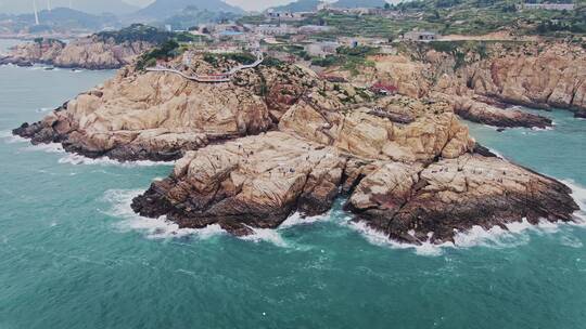 航拍海岛海岸线治愈海景