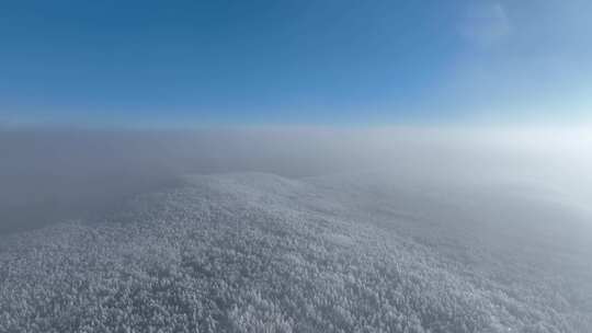 航拍林海雪原冷空气云雾朝阳合集