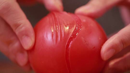 烫西红柿去皮熬番茄酱