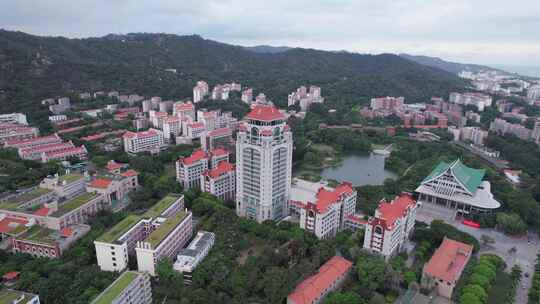 航拍厦门大学建筑