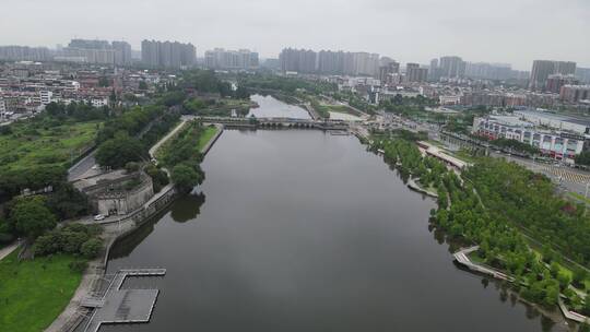 航拍湖北荆州古城历史文化旅游区九龙渊公园