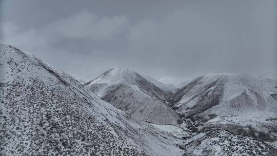 西藏察隅县雪山航拍视频素材模板下载