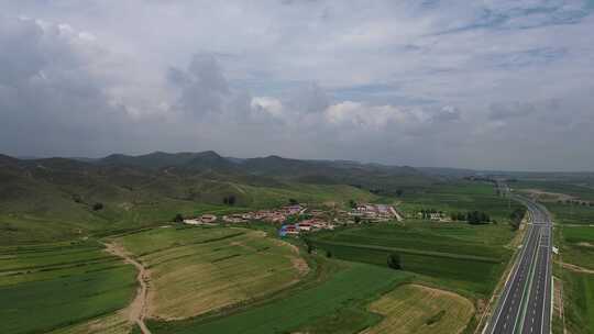 乡村田野公路航拍全景