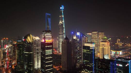 上海中心大厦的夜间航拍