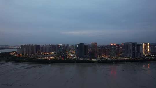 福建泉州东海新区CBD高楼建筑夜幕降临航拍